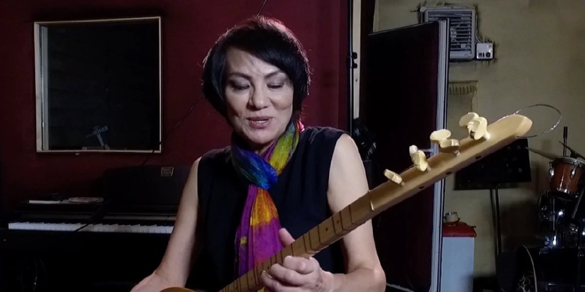 Sanatçı Sevinç Eratalay gözaltına alındı