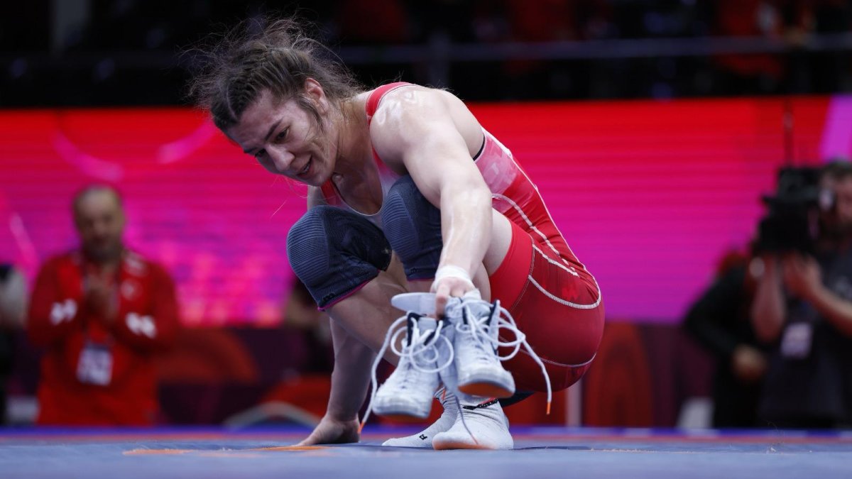 "İlklerin kadını" Yasemin Adar Yiğit, mindere veda etti: Başarılarla dolu kariyer