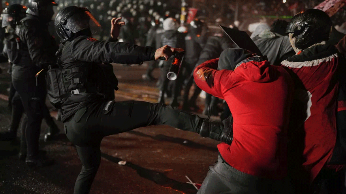 Tutuklu 60 öğrenciye daha tahliye