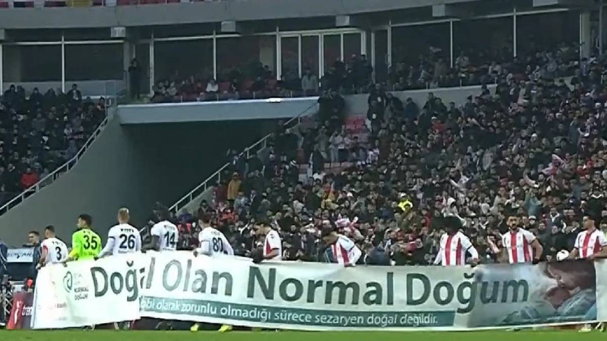 ‘Doğal olan normal doğum’  pankartına tepki: Erkek eliyle beden siyaseti