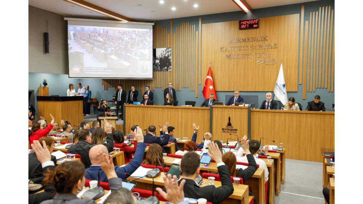 Başkan Tugay’dan kent sorunlarına karşı ortak çalışma çağrısı
