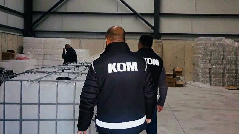 Kocaeli'de 12 ton sahte alkol ele geçirildi
