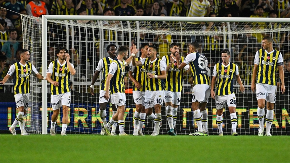 Fenerbahçe'de ayrılık: 26 yaşındaki yıldız 'ben artık yokum' dedi! İtalyan ekibine gidiyor
