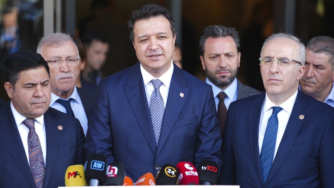 Arıkan, Önder'i ziyaret etti: Sırrı Süreyya Bey'e Türkiye'nin ihtiyacı var