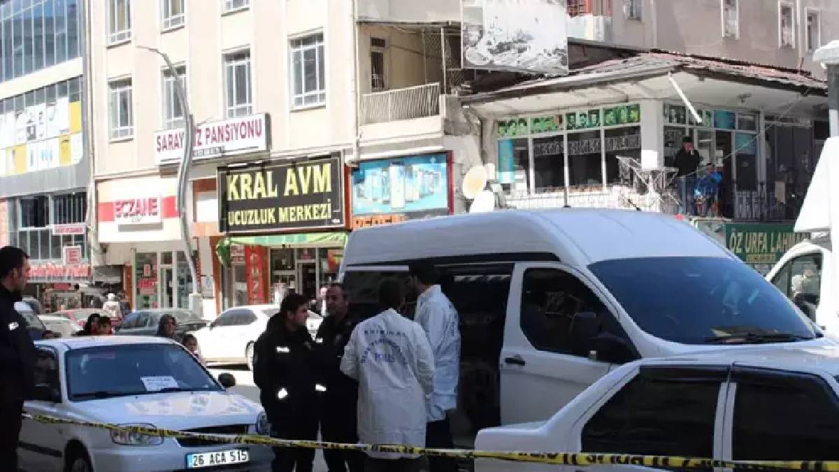 Van'da giyim mağazasına silahlı saldırı: 1 ölü 4 yaralı