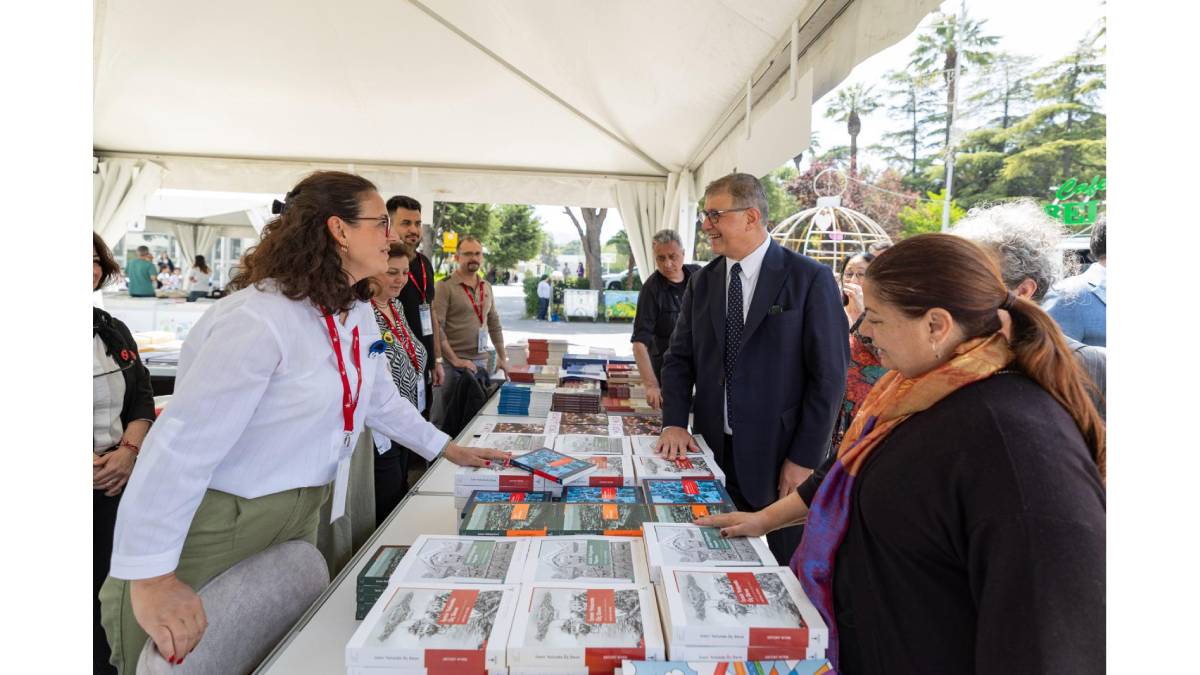 İzmir Kitap Fuarı Kültürpark’ta kapılarını açtı