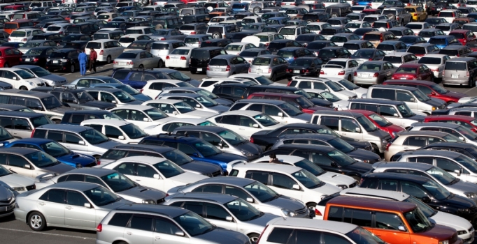 Ekonominin motoru durdu otomotiv tam gaz