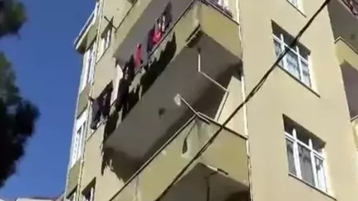 İstanbul’da korkutan olay: Pendik’te 5 katlı binanın balkonu çöktü