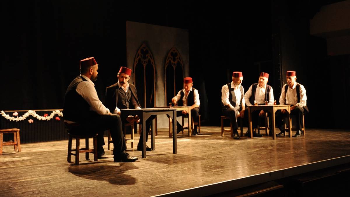 Karşıyaka Belediye Tiyatrosu’nda perde kapanıyor