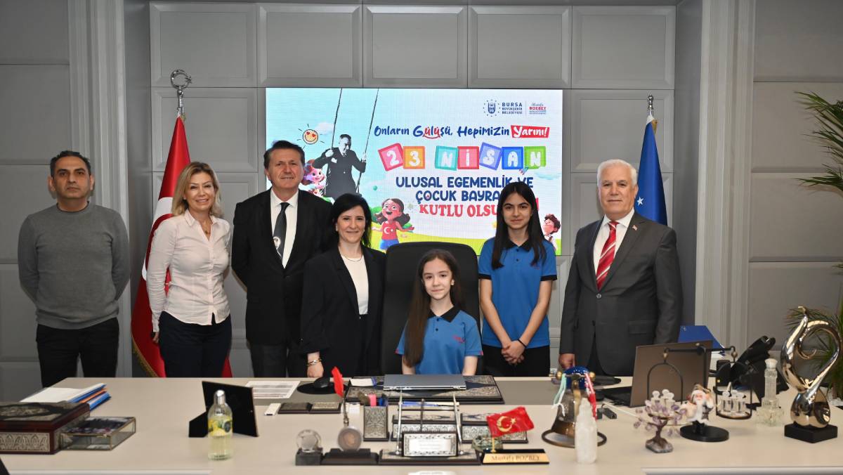 Başkan Mustafa Bozbey, koltuğunu geleceğin başkanlarına devretti