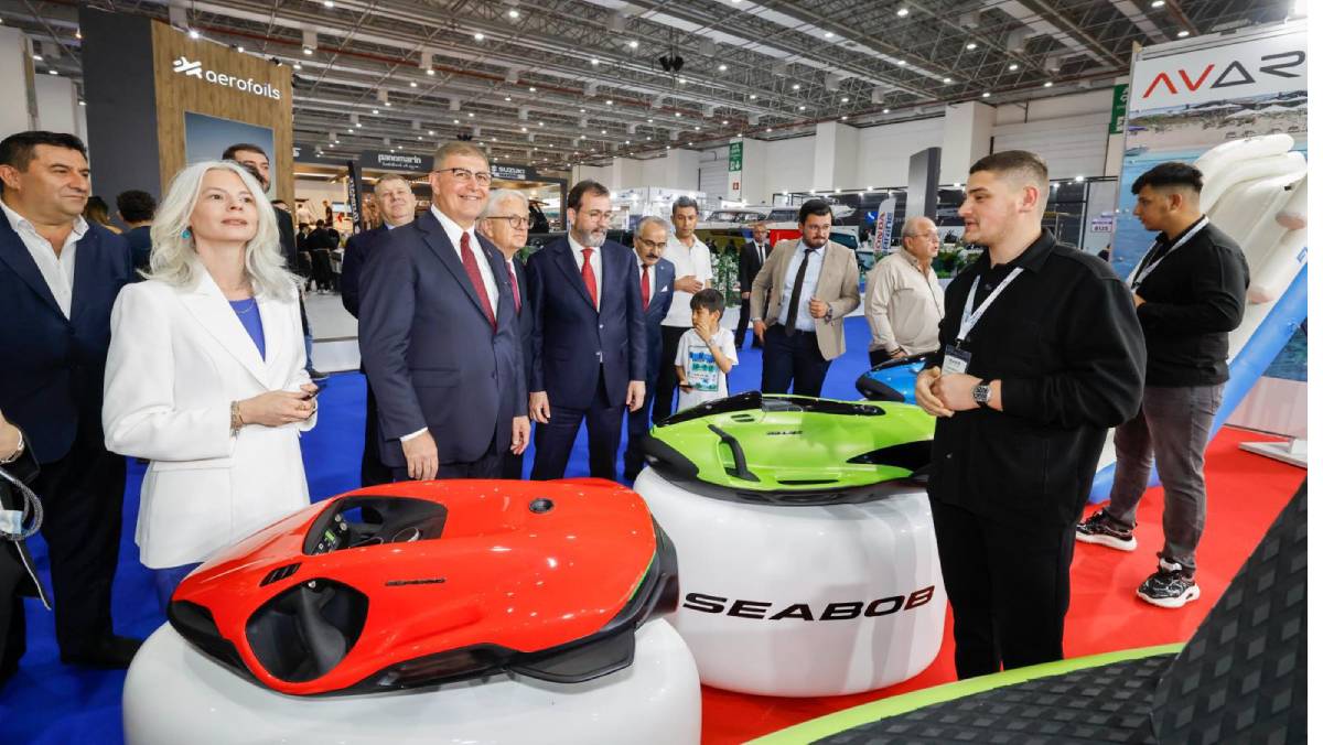 Deniz ve tekne tutkunları İzmir'de buluştu