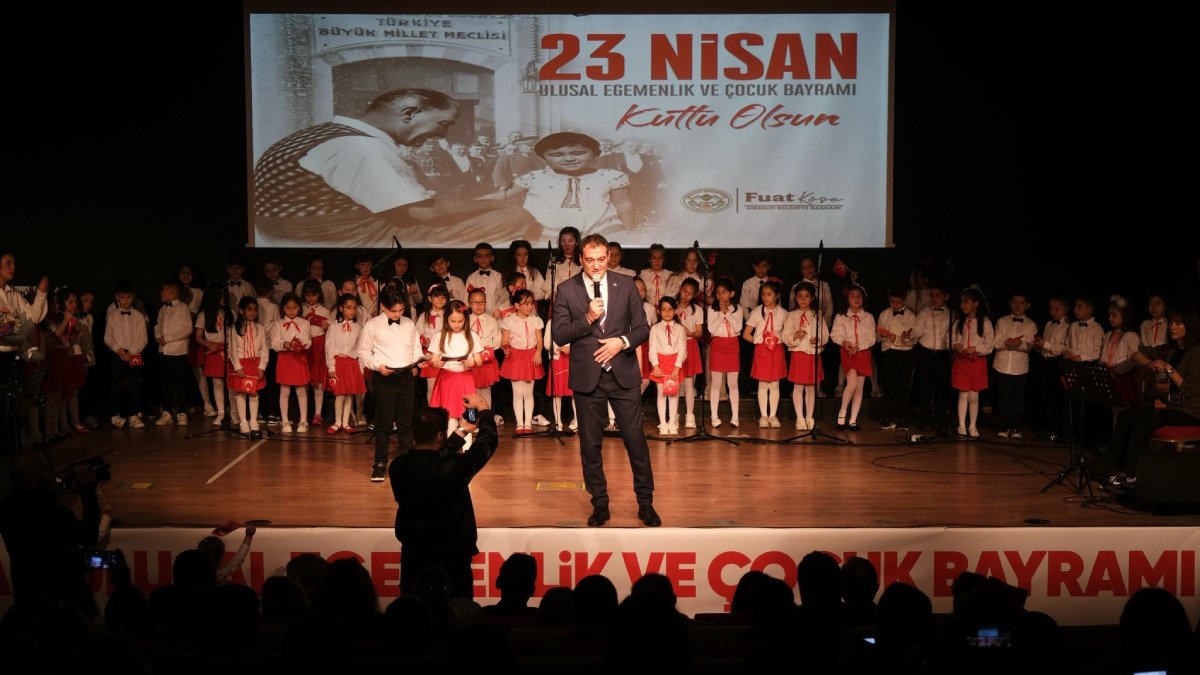 Belediye Konservatuvarı Çocuk Korosu’ndan 23 Nisan’a özel muhteşem konser