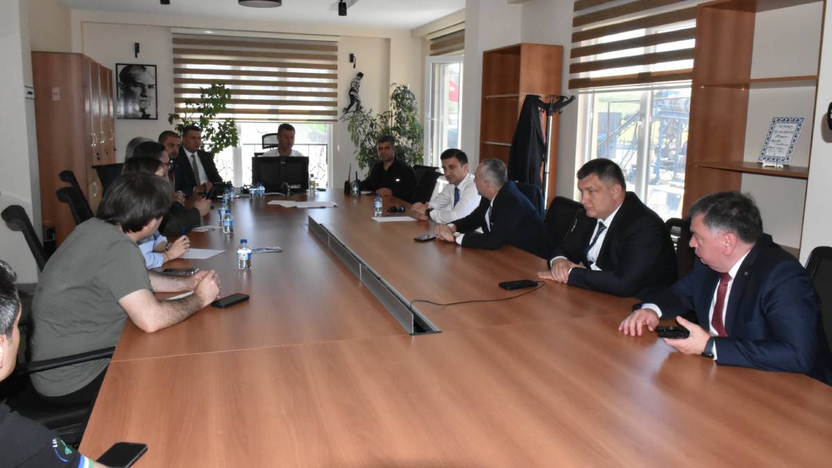 Başkan Sarıkurt, AKOM’da çalışmaları takip etti