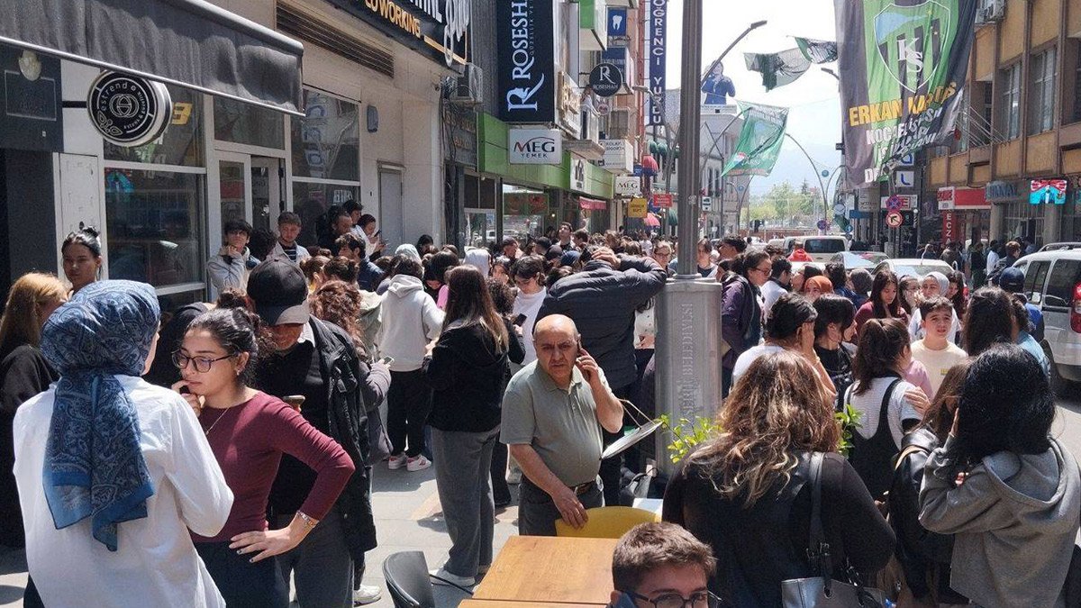Depremde yaralananlar yaşadıklarını anlattı
