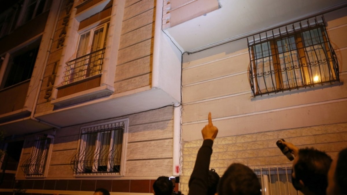 İstanbul’da 7 bina hasar gördü: Fatih’teki riskli 3 bina mühürlenerek boşaltıldı