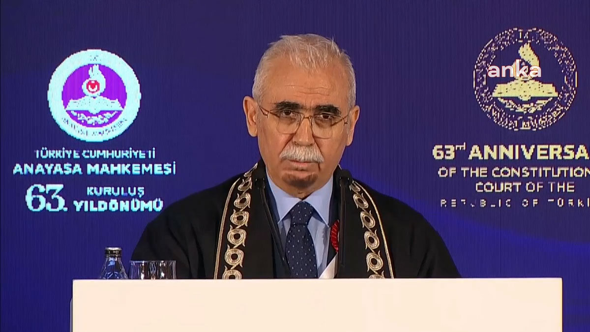AYM Başkanı Kadir Özkaya: Hiçbir neden, hakim ve savcıları, hakkı ayakta tutmaktan asla alıkoymamalı