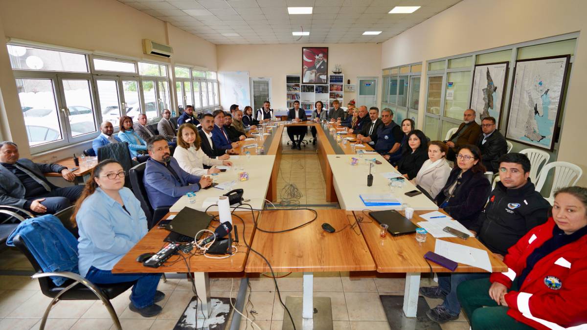 Avcılar Belediyesinden deprem sonrası hızlı tespit çalışması