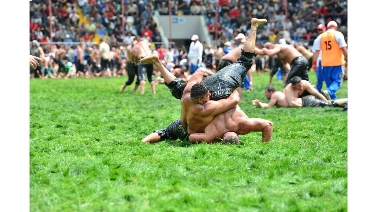 Güreş severler Kumluca’da buluştu