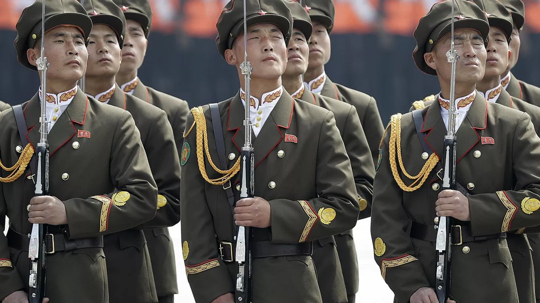 Kuzey Kore Rusya'ya asker gönderdiğini doğruladı