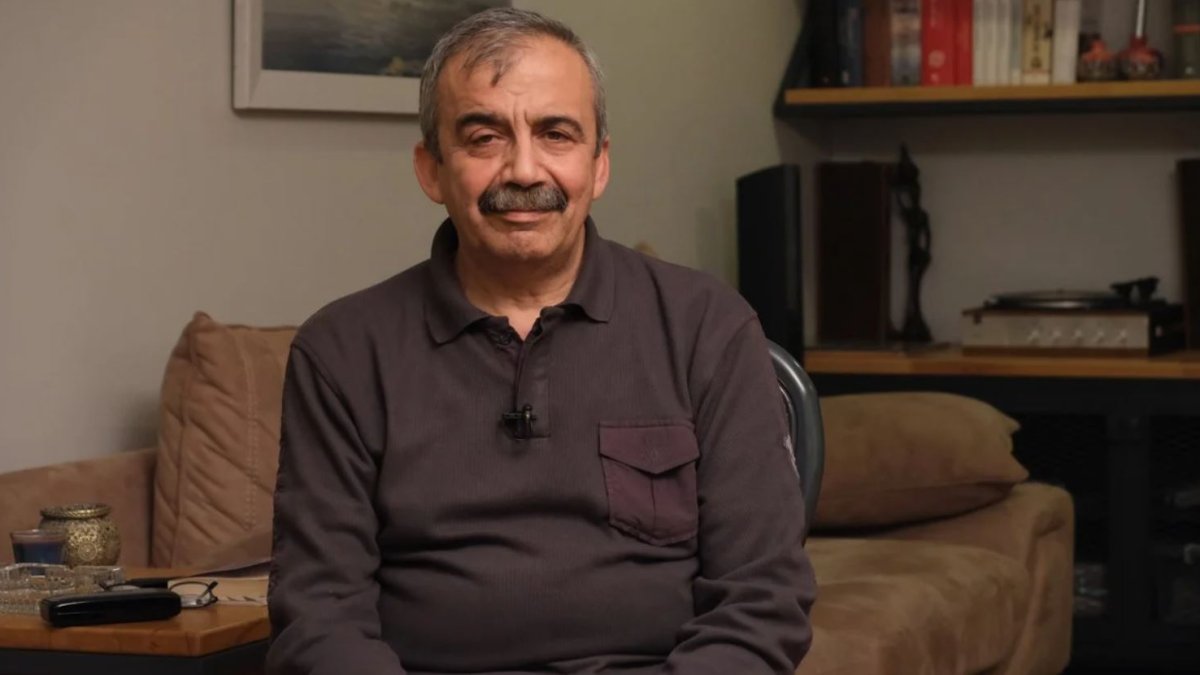 Sırrı Süreyya Önder'in doktorlarından açıklama: 'Nörolojik tablo bozuldu, refleksleri azaldı'