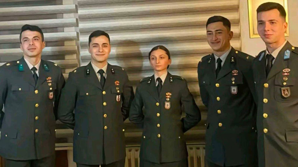 CHP, teğmenlerin tazminatını ödeyecek