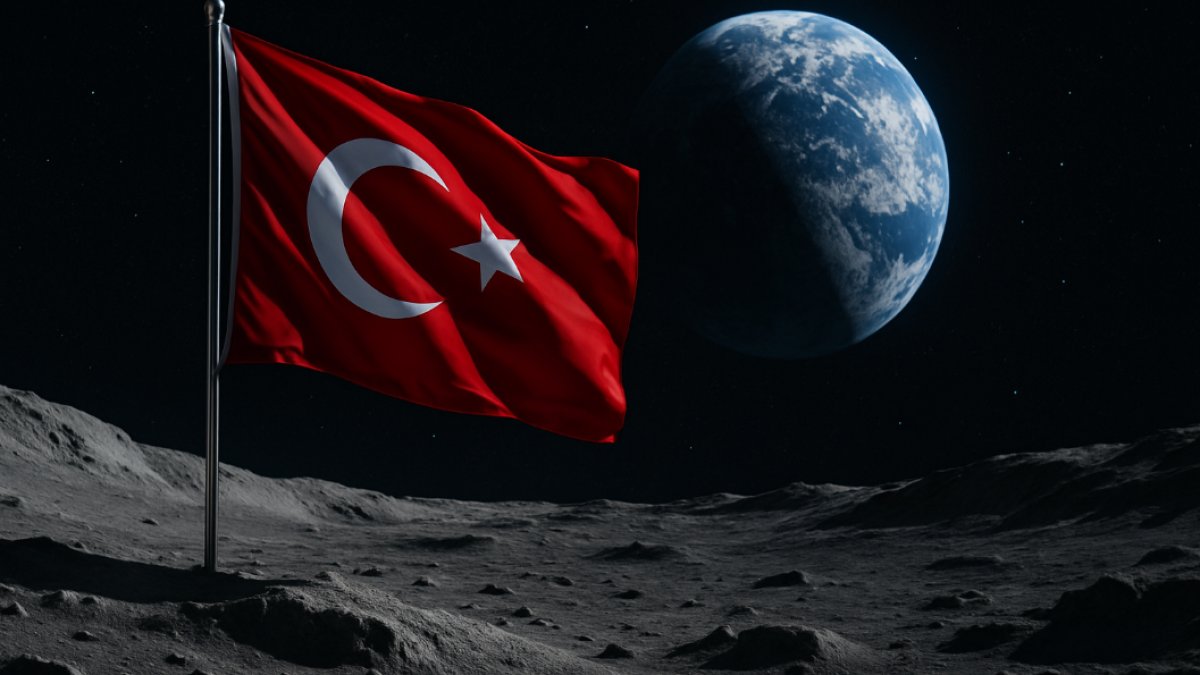 Türkiye resmen Ay yolcusu! 2028 yılında Ay'ın Güney Kutbu'na iki uzay aracı gönderecek