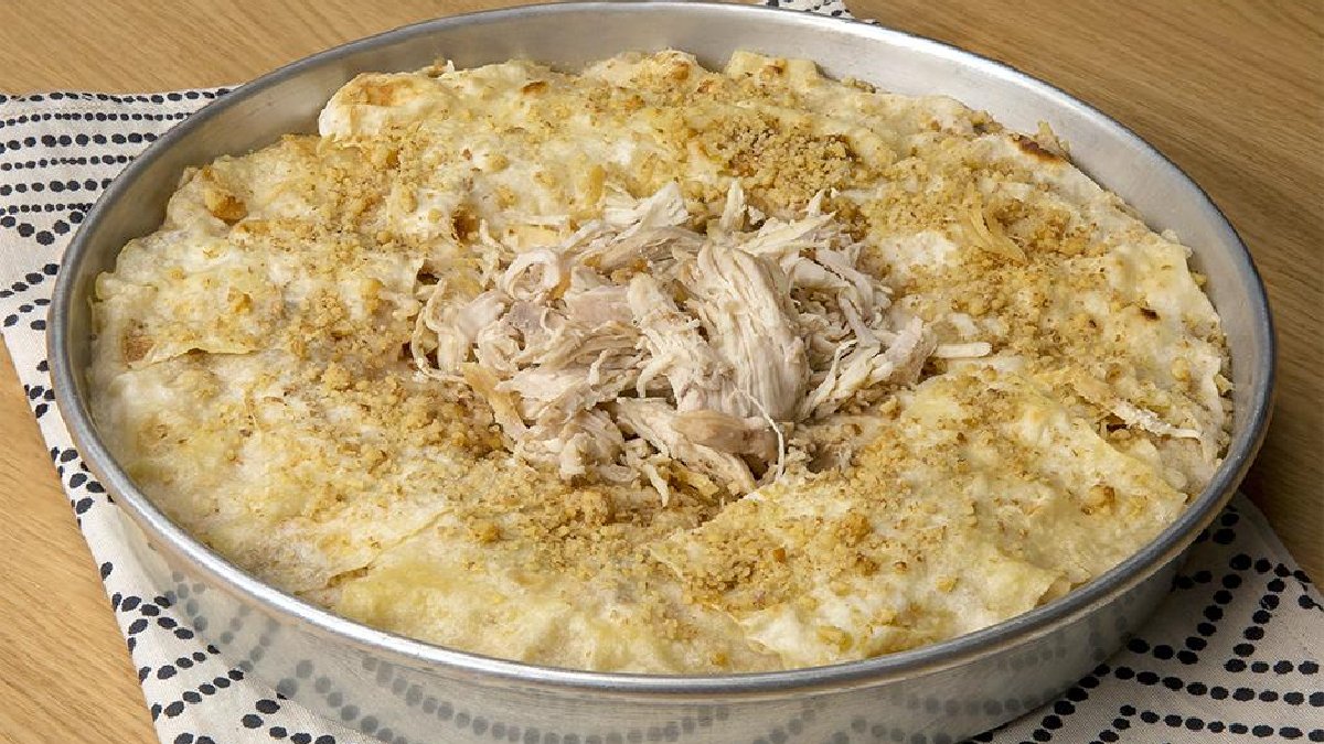 Trakyalılar bolca yapıyor, tavuk etiyle yapılıyor! Evde yufka varsa hemen deneyin