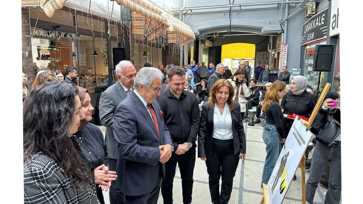 Bandırma’da “Yalnız Değilsiniz” sergisiyle Yaşlılar Haftası’na anlamlı dokunuş