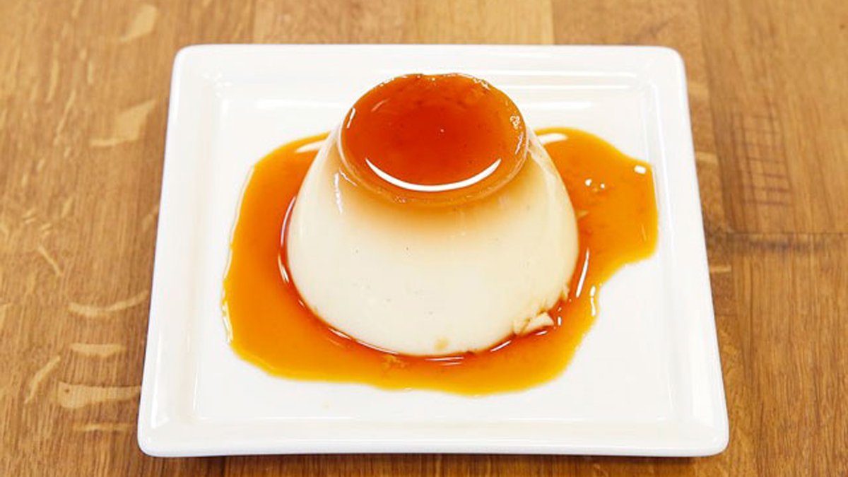 Kıvamı efsane, görüntüsü büyüleyici: Krem karameli denemeyen kalmasın! Sadece göreni değil, yiyeni de etkiliyor!