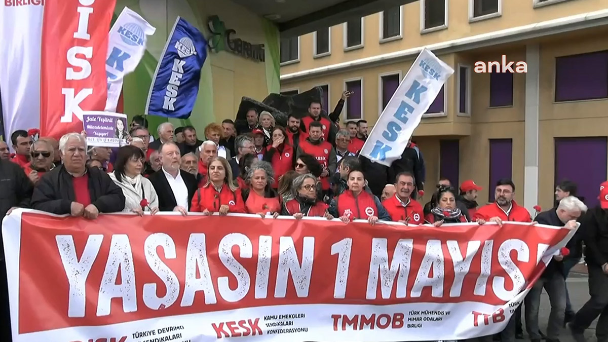 1 Mayıs 1977'de hayatını kaybedenler Kazancı yokuşunda anıldı: 1 Mayıs 2025, ortak taleplerin ifade edildiği gün olacak