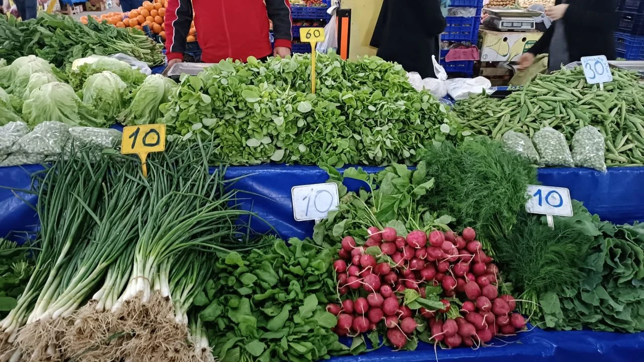 Tezgahlardaki yerini aldı! Kabızlığa iyi geliyor, hastalıklara karşı direnç sağlıyor, kan şekerini dengeliyor!