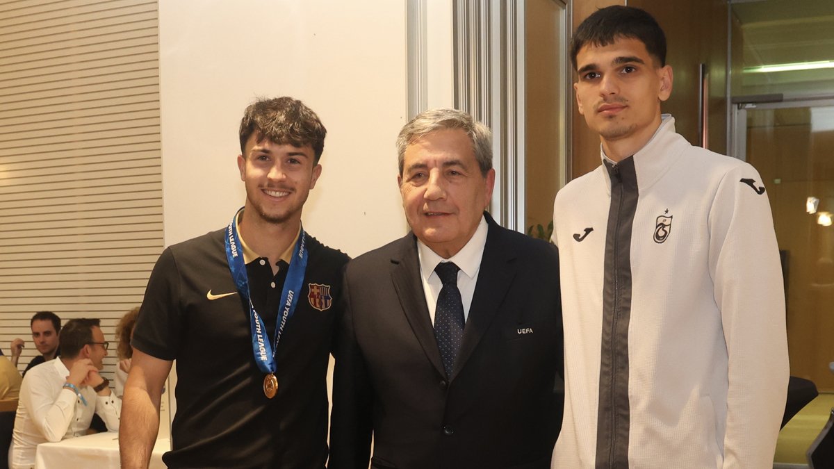 UEFA, Barcelona ve Trabzonspor için dostluk yemeği düzenledi