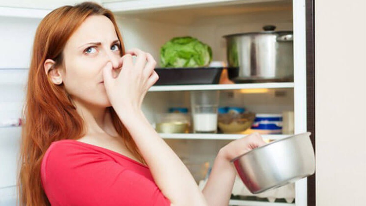 Buzdolabınızda kötü kokular mı var? Bu basit ama etkili yöntemlerle mutfakta ferahlığı yakalayın!