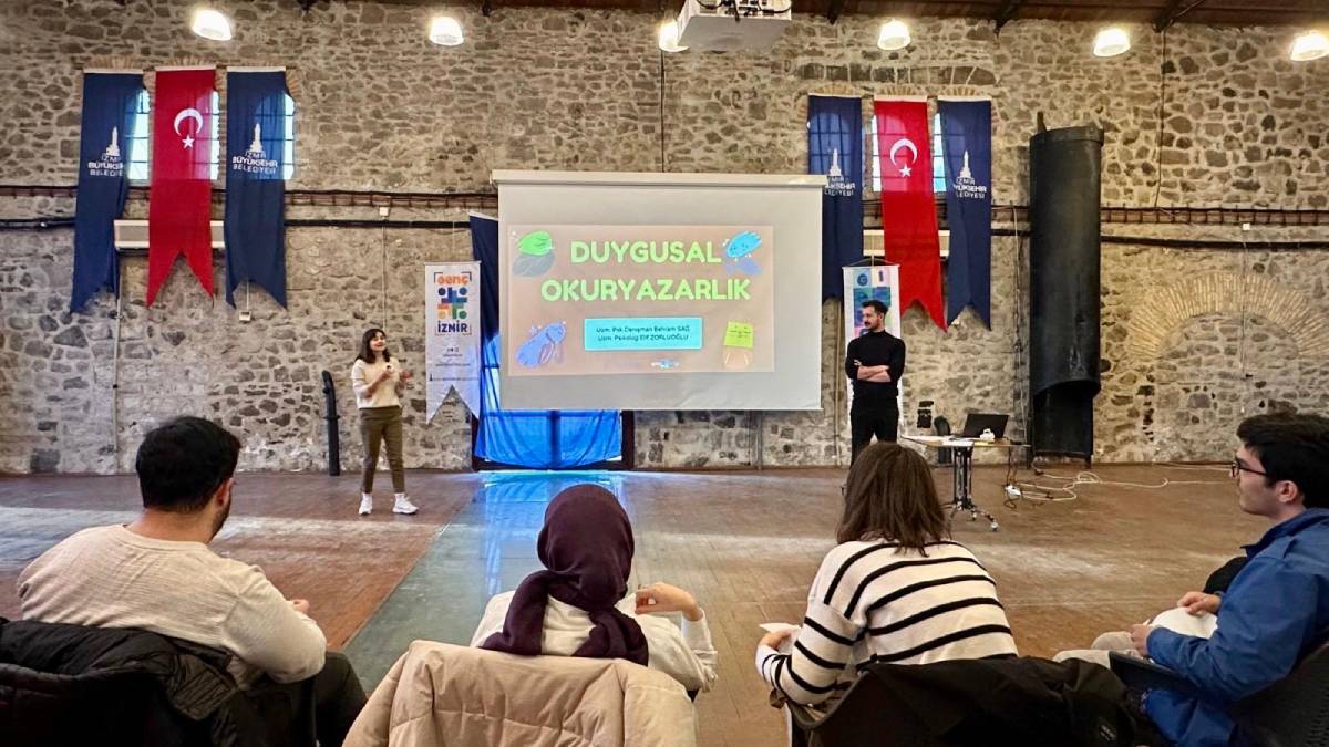 İzmirli gençler "Duygusal Okuryazarlık Atölyesi" ile farkındalık kazandı