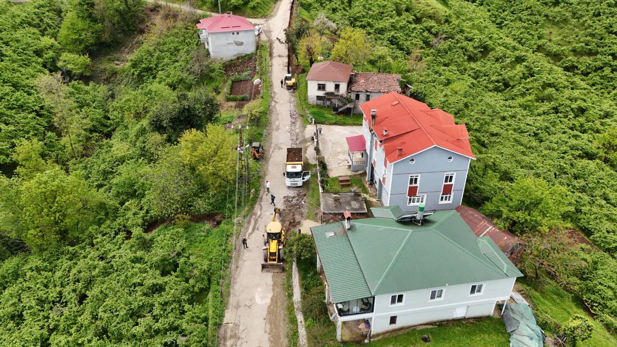 3 bin metrelik yeni içme suyu ve 250 metrelik kanalizasyon hattı