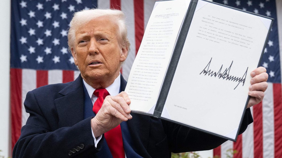 Trump: Çin, yüzde 145’lik tarifeleri yiyecek