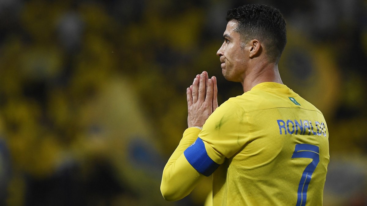Ronaldo'nun garip hareketleri olay oldu! Herkes onu konuşuyor