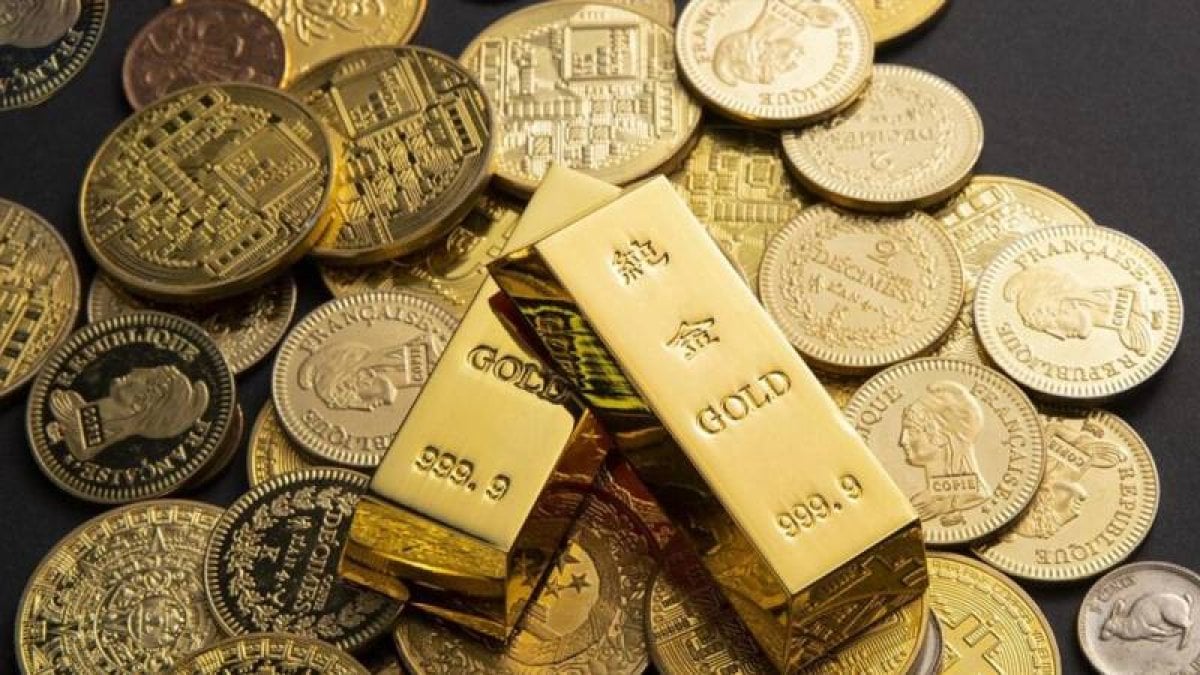 Altın fiyatlarında düşüş sürüyor: Ons, son iki haftanın en düşük seviyesinde