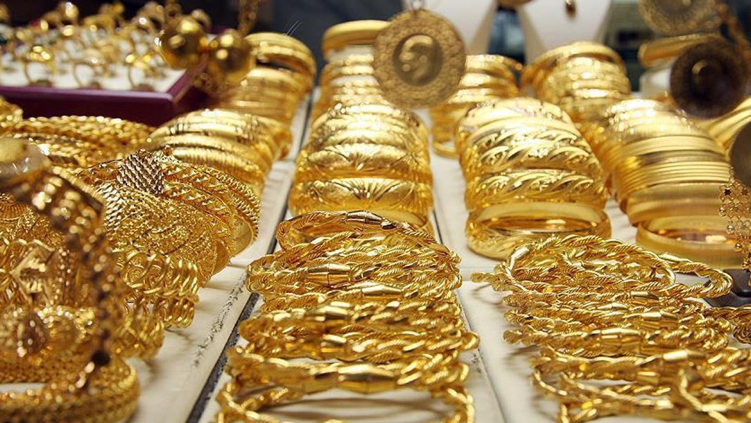 Altındaki düşüş sürüyor ama... Dev bankalardan yıl sonu rekor tahminleri geldi