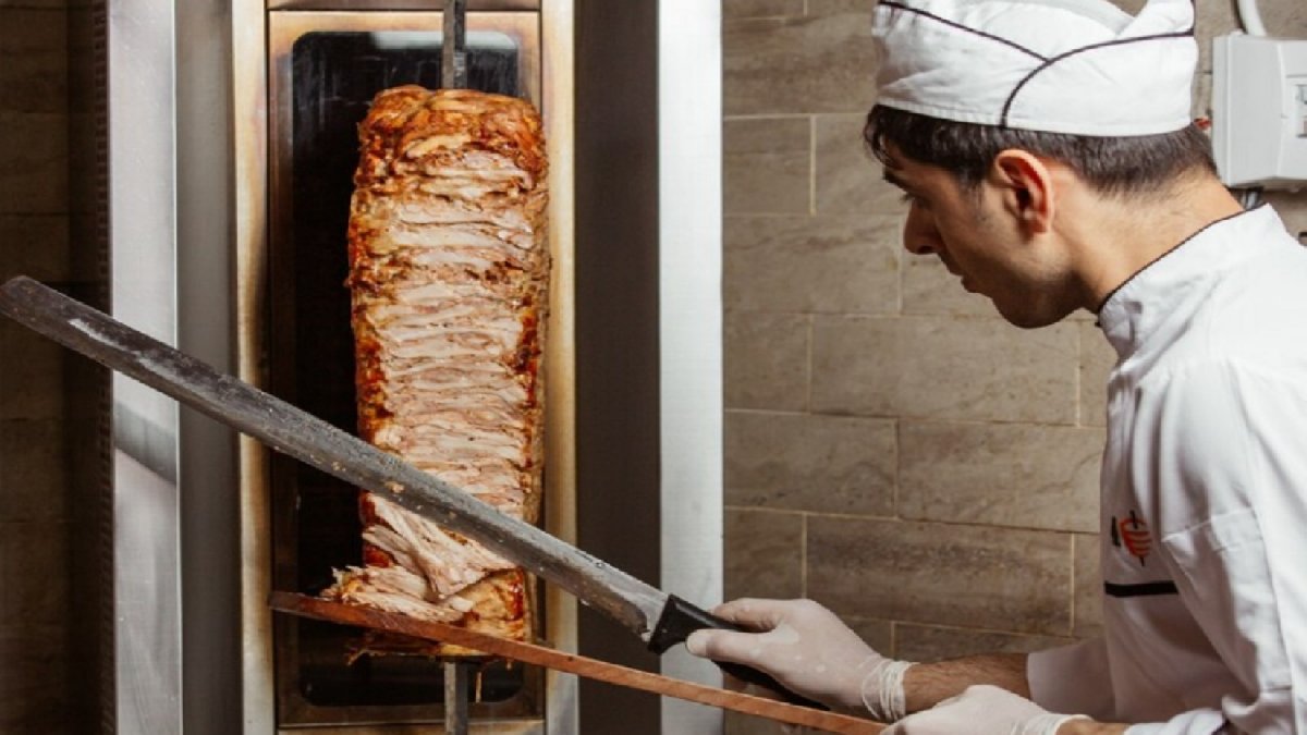 Kriz onları da vurdu, ünlü döner zinciri zora girdi! İflasın eşiğinde: Mahkeme 3 ay süre verdi