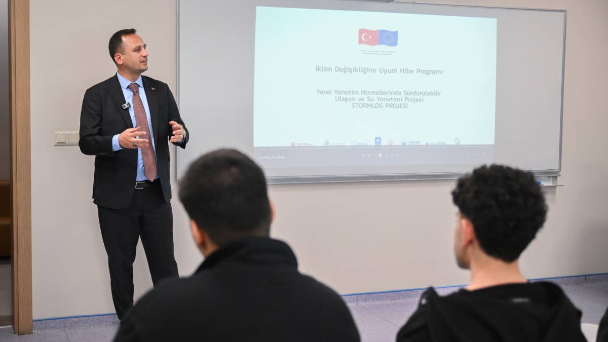 Başkan Eşki’den geleceğin mühendislerine mesaj: “İklim kriziyle mücadelede en büyük gücümüz gençler”