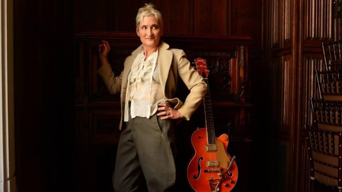 Şarkıcı ve söz yazarı Jill Sobule yangında hayatını kaybetti