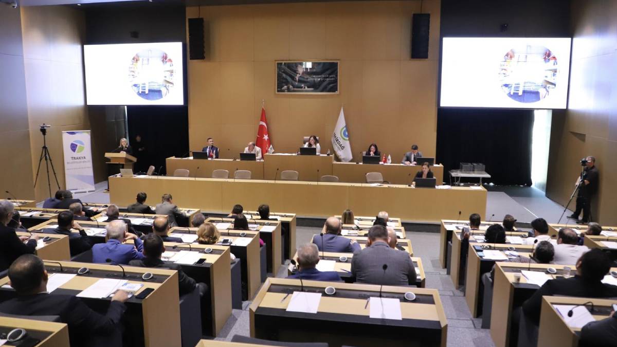 Başkan Sarıkurt, Trakya Belediyeler Birliği Encümen üyeliğine seçildi