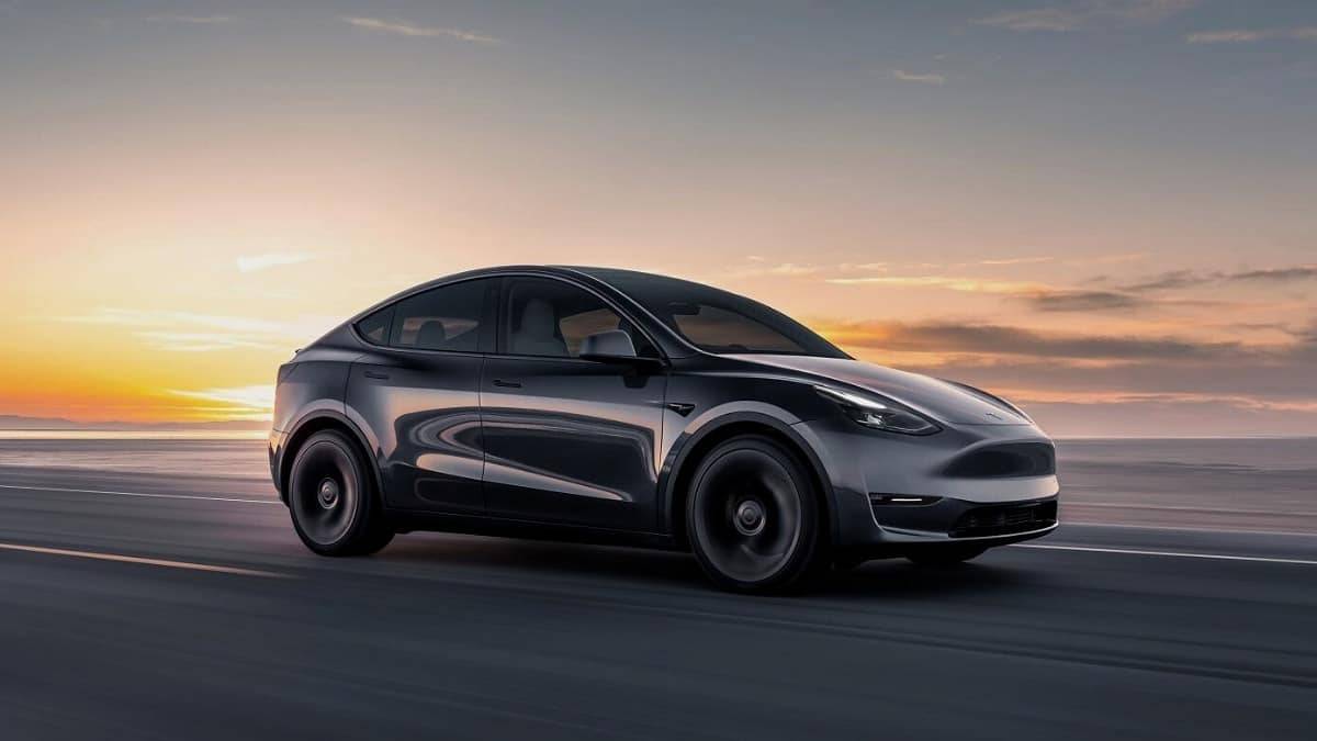 Tesla’dan bütçe dostu hamle! Yeni Tesla Model Y ile elektrikli araçlara ulaşmak artık daha kolay!