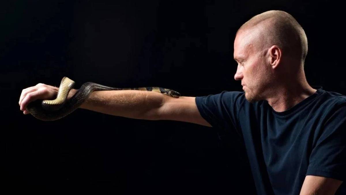 Bilime yeni kapılar açtı: Yıllarca kendine yılan zehri enjekte etti, bağışıklık kazandı