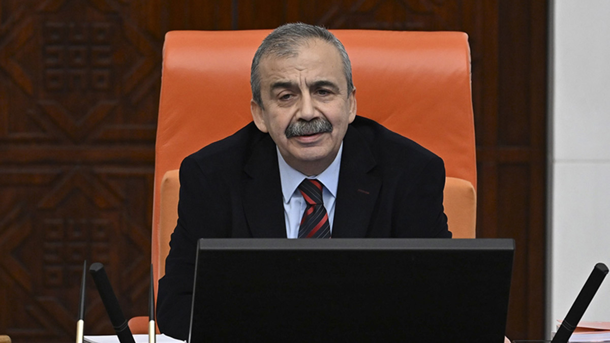 Önder'in vefatıyla Meclis'teki milletvekili sayısı 592'ye düştü