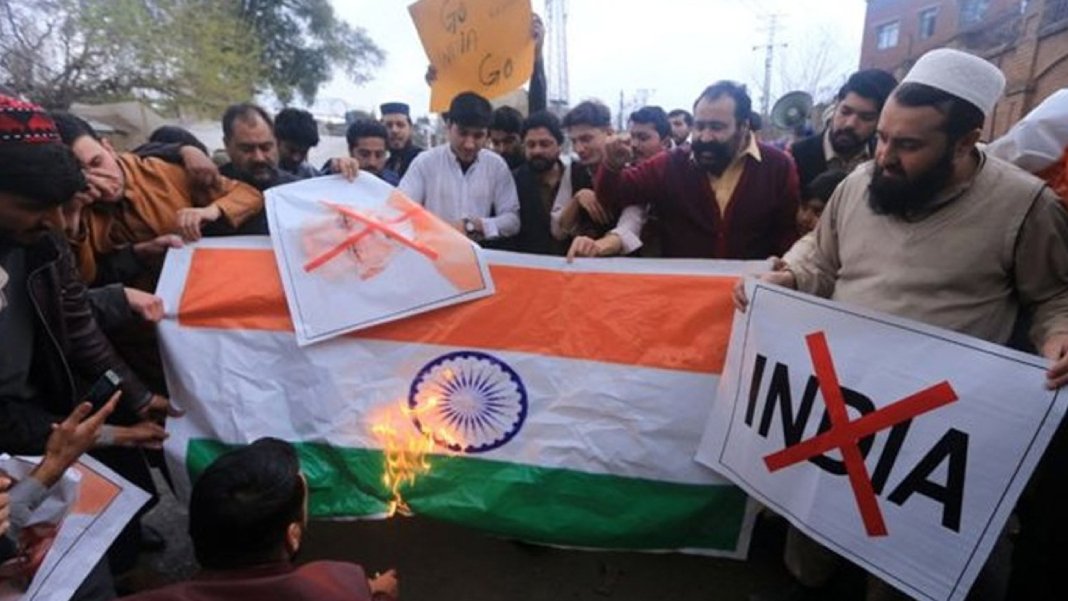 Pakistan: Hindistan'ın saldırılarına karşılık vereceğiz