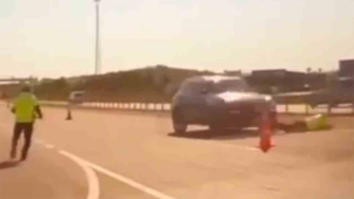 'Dur' ihtarına uymayan sürücü, polise çarpıp kaçtı! O anlar kamerada