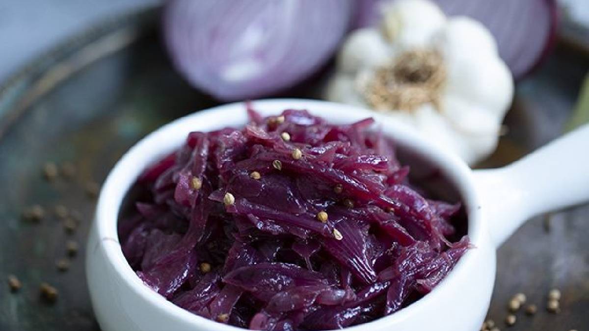 Tatlı mı, tuzlu mu? Soğanın şaşırtan hali ile sofralara sürpriz dokunuş: İşte soğan reçeli tarifi…