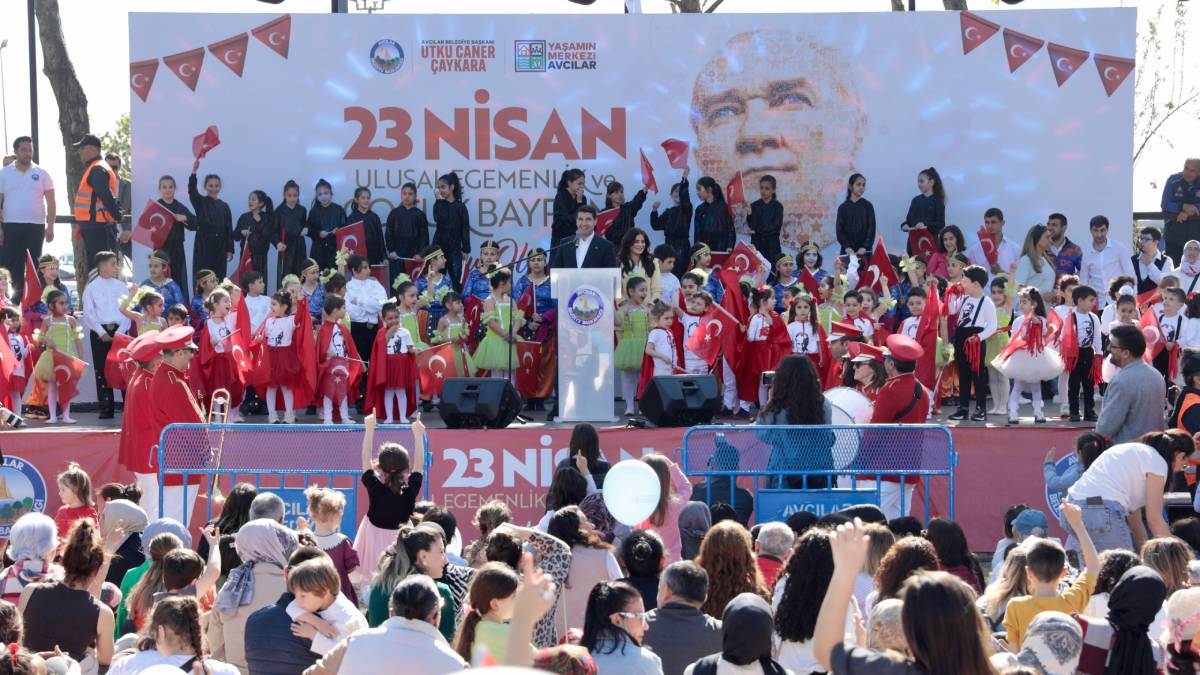 Avcılar’da ertelenen bayram, büyük bir coşkuyla kutlandı